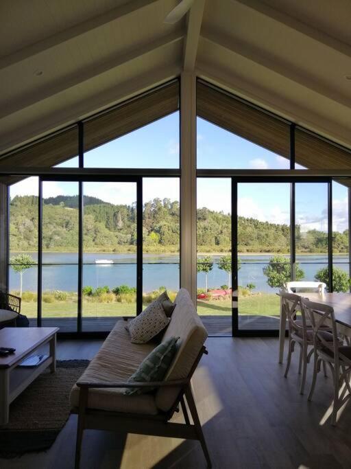 Cooks Beach Purangi Waterfront Retreat - 2 Bedroom מראה חיצוני תמונה